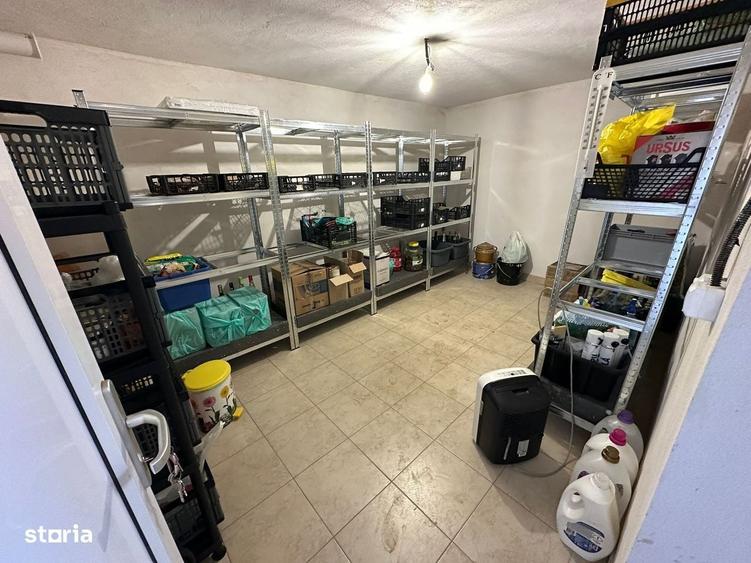 Casă cu 4 camere în Hărmanului