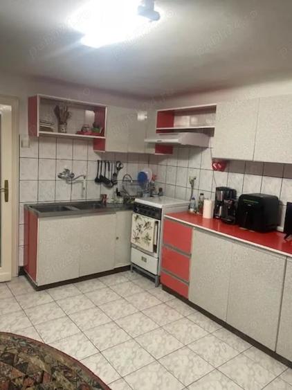 Casă cu Teren 91 Mp în Central