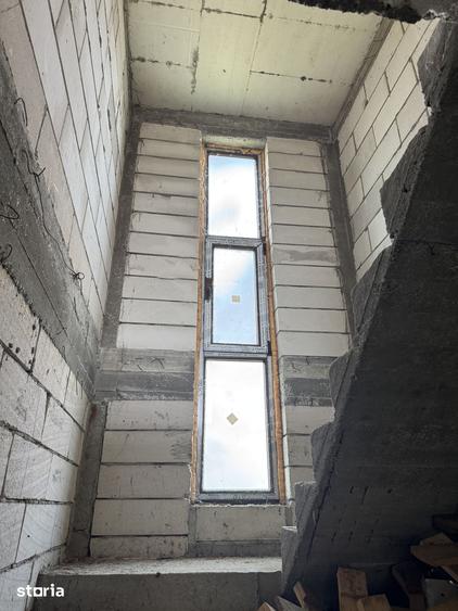 Casă cu 5 camere cu Teren 1088 Mp în Vânătorii Mici
