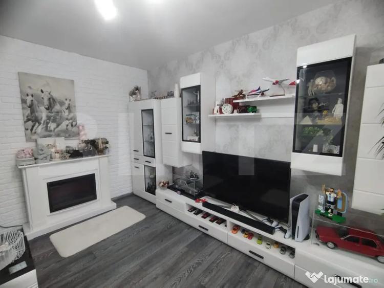 Apartament cu 3 camere decomandat, mobilat în Canta