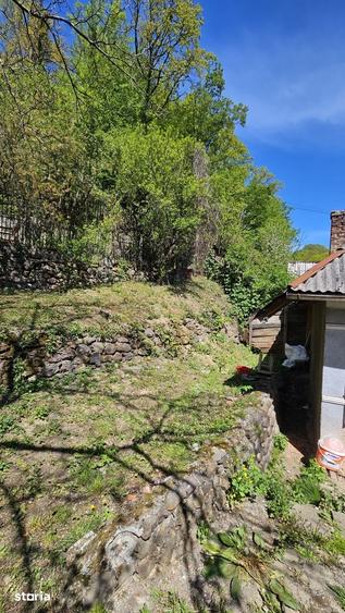 Casă cu 2 camere cu Teren 274 Mp în Central