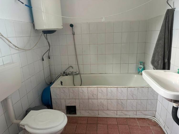 Casă individuală cu 3 camere cu Teren 450 Mp în Modelu