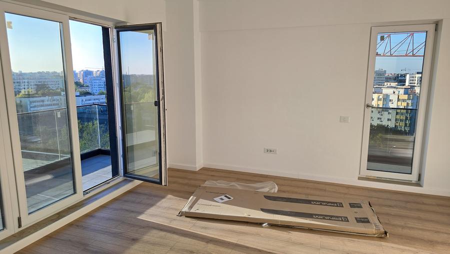 Apartament cu 4 camere decomandat în Basarabia