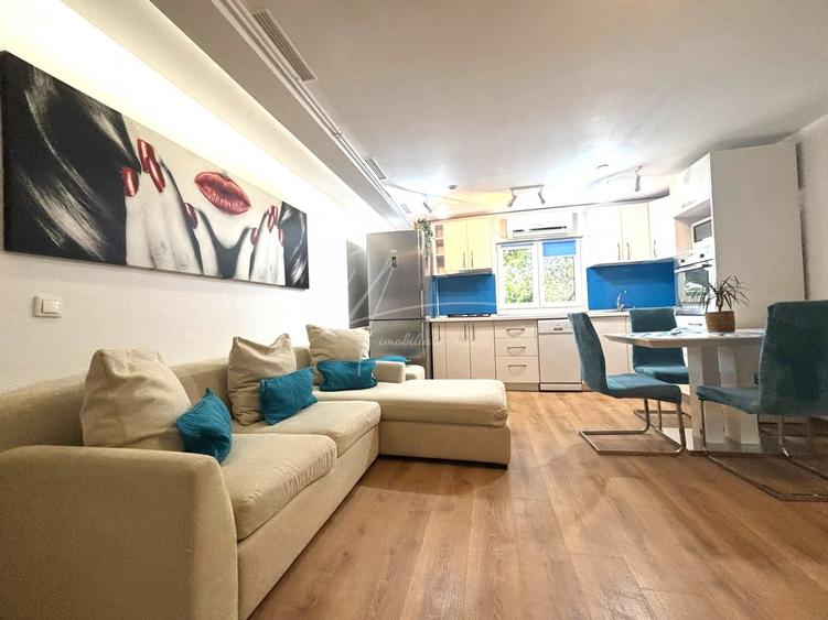 Apartament cu 3 camere semidecomandat, mobilat în Militari
