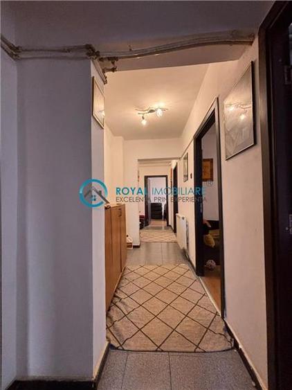 Apartament cu 4 camere decomandat, mobilat în Mărășești