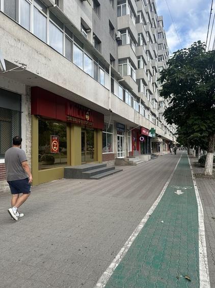 Spațiu comercial, de 70 mp, în Exterior Vest