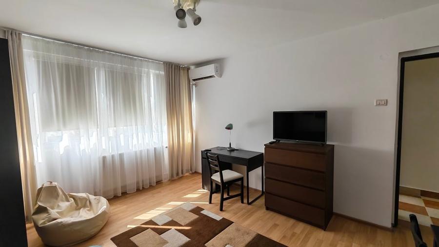 Apartament cu 2 camere decomandat, mobilat în Unirii