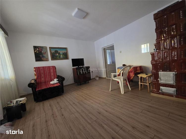 Casă cu 4 camere în Central