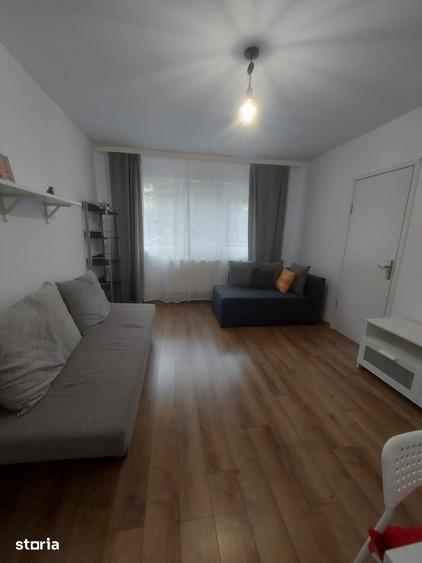 Apartament cu 2 camere în Micro 5