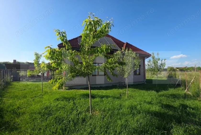 Casă cu 4 camere cu Teren 500 Mp în Central