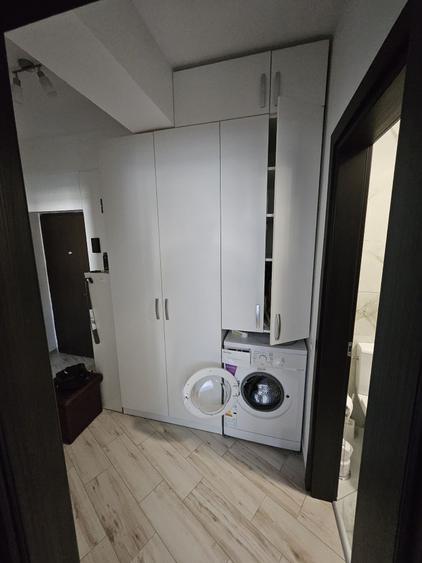 Apartament cu 2 camere decomandat în Titan