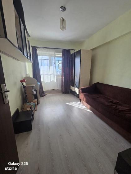 Apartament cu 4 camere în Cug