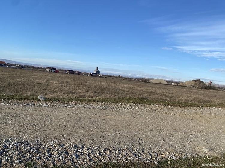 Teren de 800 mp, în Șimian