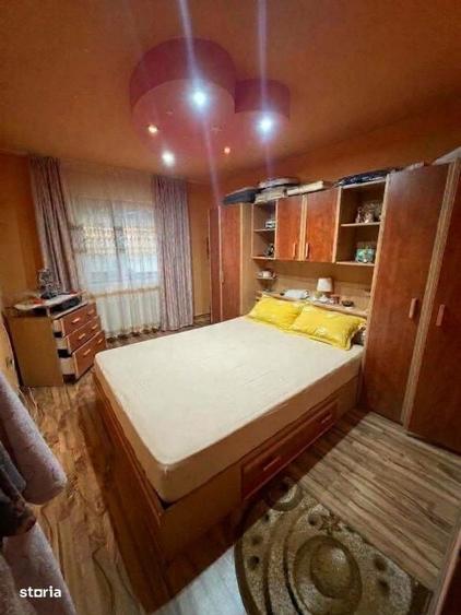 Casă cu 4 camere cu Teren 1676 Mp în Boldești
