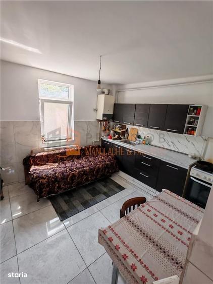 Casă cu 4 camere semidecomandat în Băceni