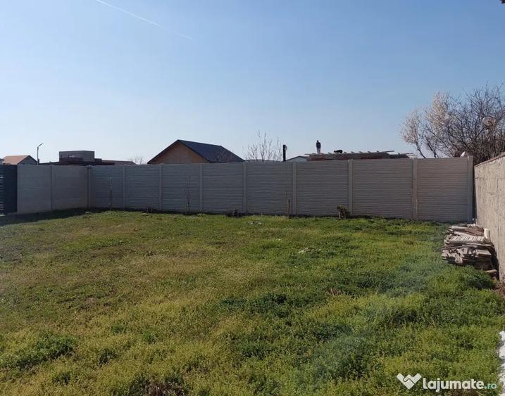 Teren de 255 mp, în Vidra