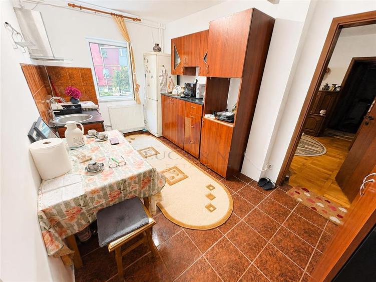 Apartament cu 2 camere semidecomandat în Lipovei