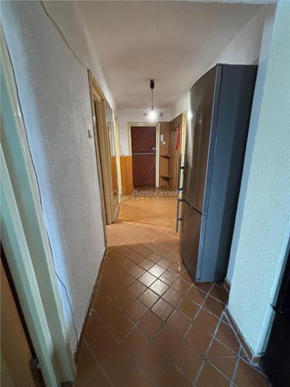 Apartament cu 3 camere decomandat în Decebal