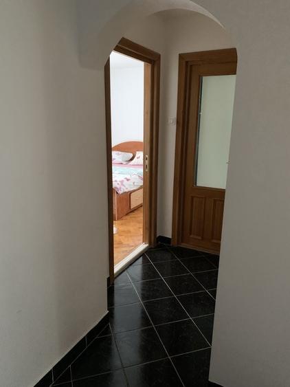 Apartament cu 3 camere decomandat în George Enescu
