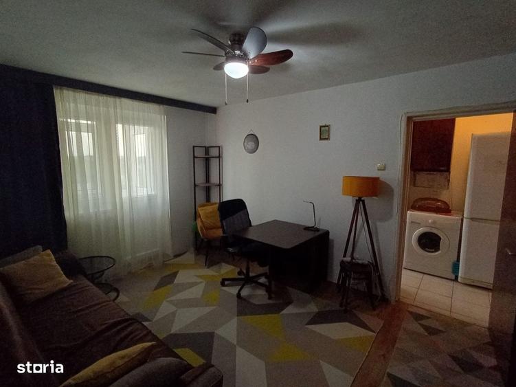 Apartament cu 3 camere în Berceni