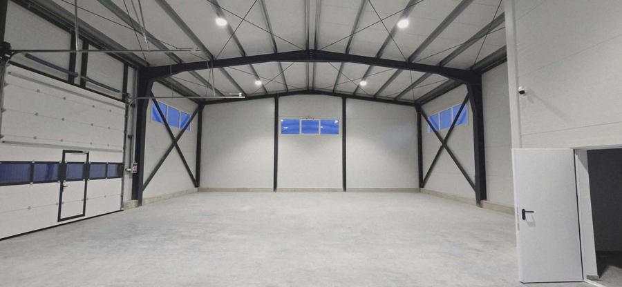 Spațiu industrial, de 380.07000732422 mp, în Centura