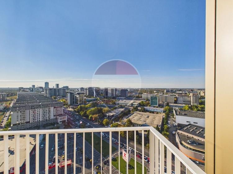 Apartament cu 4 camere decomandat în Pipera
