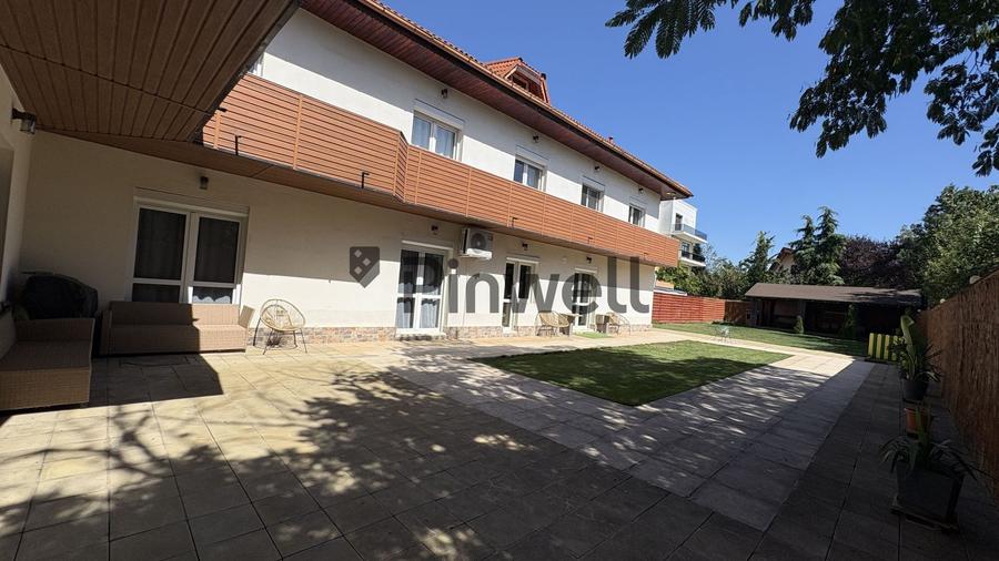 Casă individuală cu 8 camere cu Canalizare în Nord