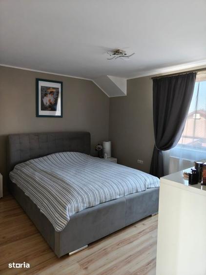 Casă cu 4 camere cu Teren 252 Mp în Sântandrei