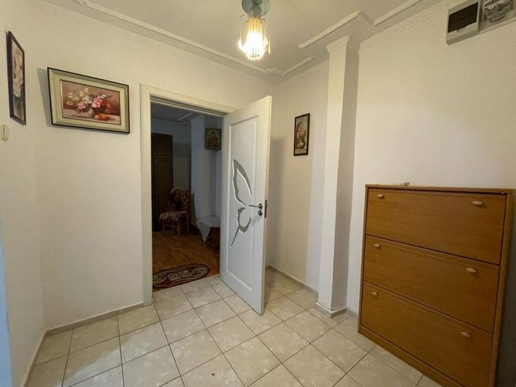 Apartament cu 2 camere semidecomandat, mobilat în Metalurgie