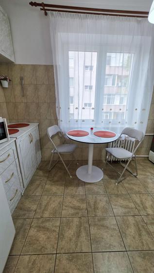 Garsonieră decomandată în Vitan