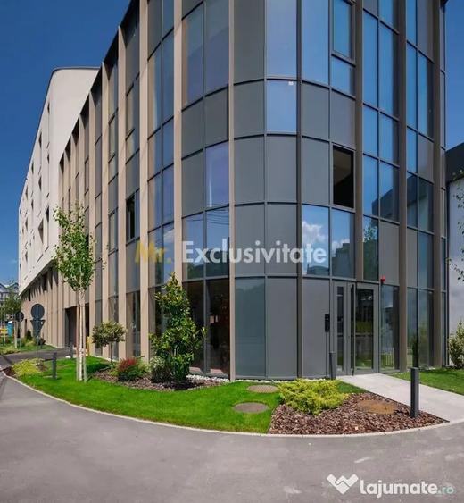 Apartament cu 3 camere decomandat în Trivale