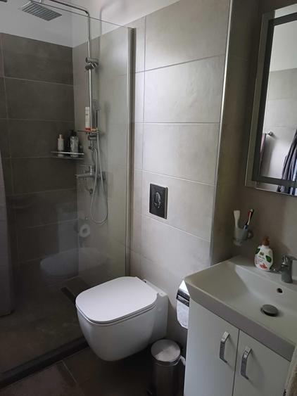 Apartament cu 2 camere decomandat în Cârcea
