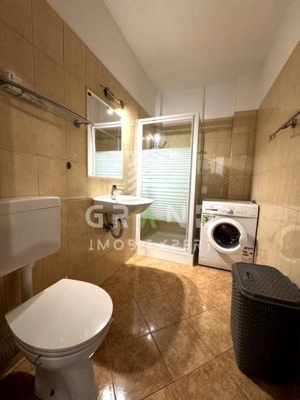 Apartament cu 2 camere semidecomandat, mobilat în Calea Turzii