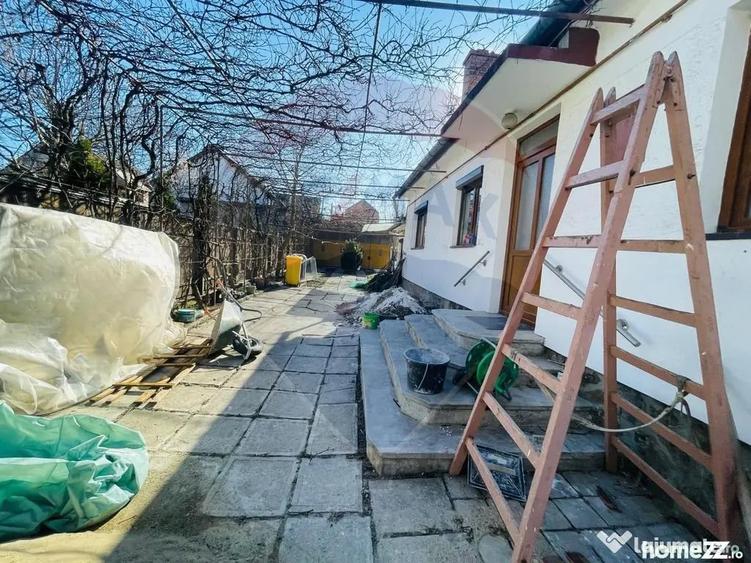 Casă cu 6 camere cu Teren 500 Mp în Calea Dumbrăvii