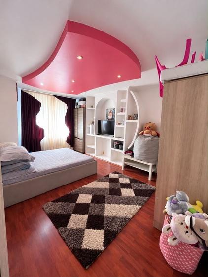 Apartament cu 2 camere decomandat în 1 Mai