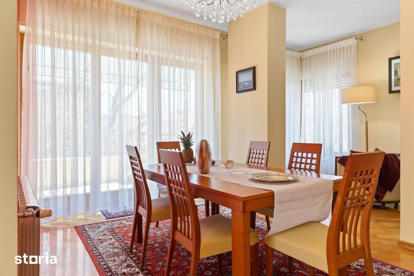 Casă cu 8 camere cu Teren 140 Mp în Dorobanți