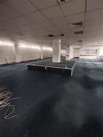 Spațiu comercial, de 12 mp, în Central