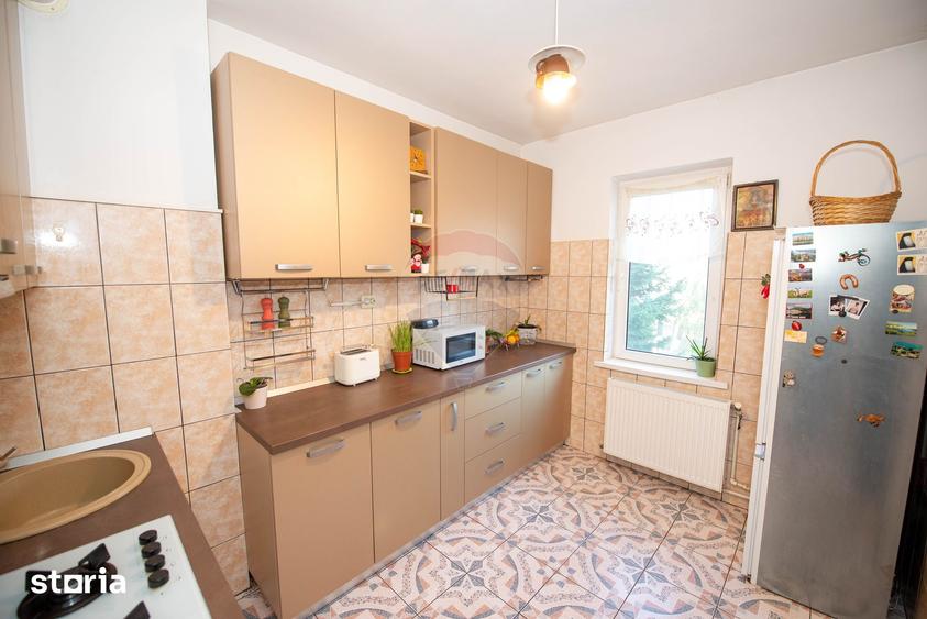 Apartament cu 2 camere nedecomandat în Grivița