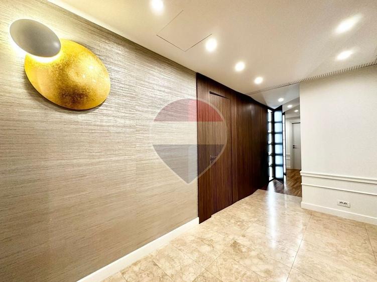 Apartament cu 4 camere decomandat în Dorobanți