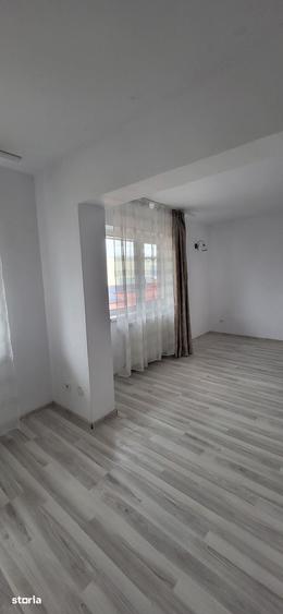 Spațiu comercial, de 30 mp, în Central