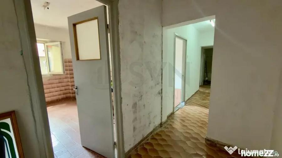Apartament cu 3 camere decomandat în Lacul Tei