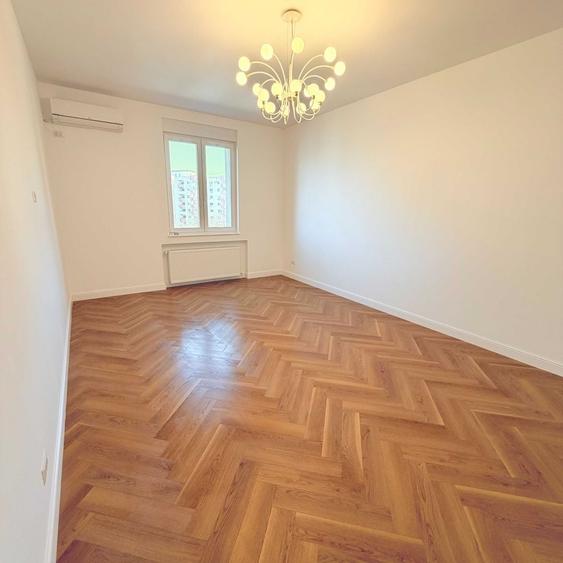 Apartament cu 2 camere decomandat în Drumul Sării