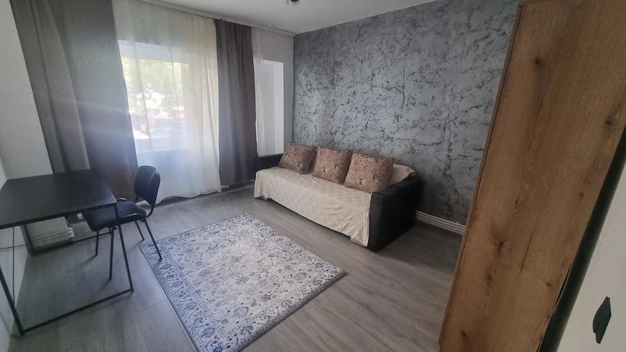 Apartament cu 2 camere decomandat în Nicolina
