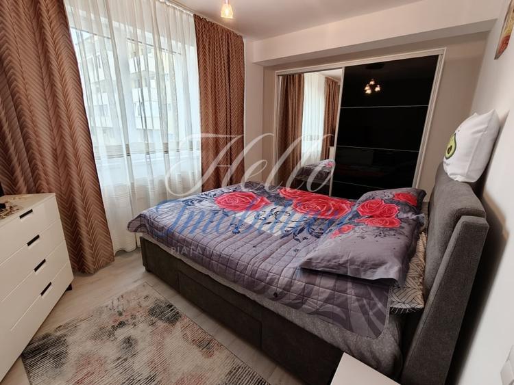 Apartament cu 3 camere decomandat, mobilat în Florești
