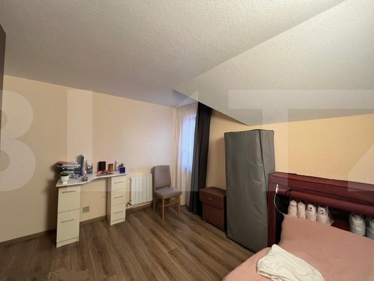 Duplex cu 8 camere cu Teren 797 Mp în Feleacu