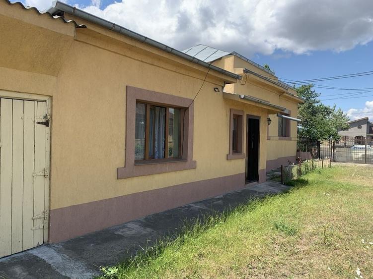 Casă cu 3 camere în Garoafa