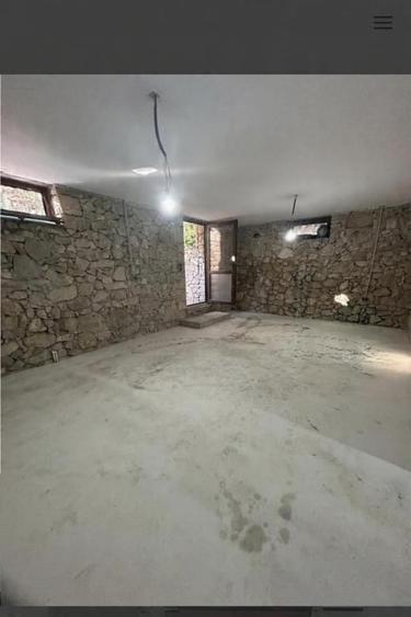Casă individuală cu 6 camere cu Canalizare în Valu lui Traian