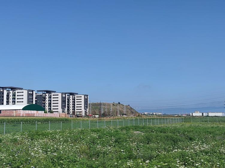 Teren Construcții intravilan de 9500 mp, în Triaj