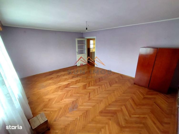 Casă cu 4 camere decomandat cu Teren 890 Mp în Slobozia