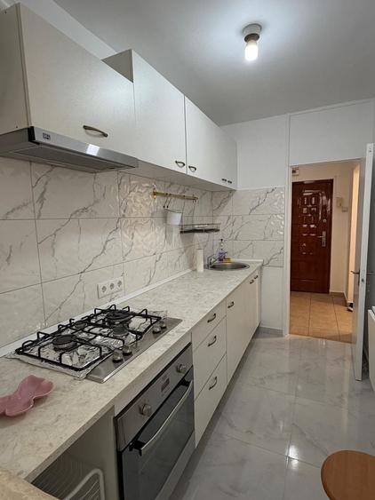 Garsonieră decomandată în Drumul Taberei